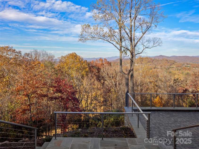 222 Secluded Hills Lane, Arden, NC 28704.  MLS# CAR4319899, YatesRealty ID 8005. 