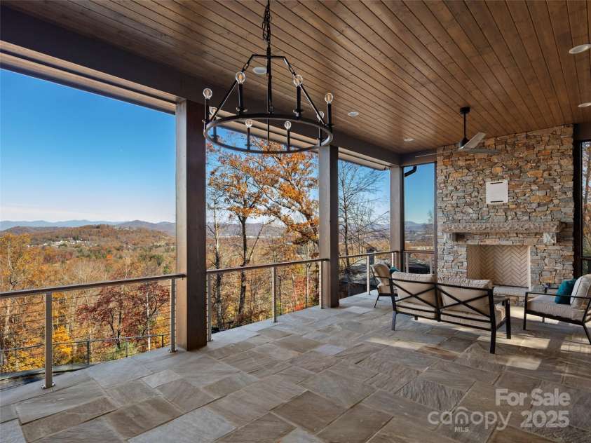 222 Secluded Hills Lane, Arden, NC 28704.  MLS# CAR4319899, YatesRealty ID 8005. 