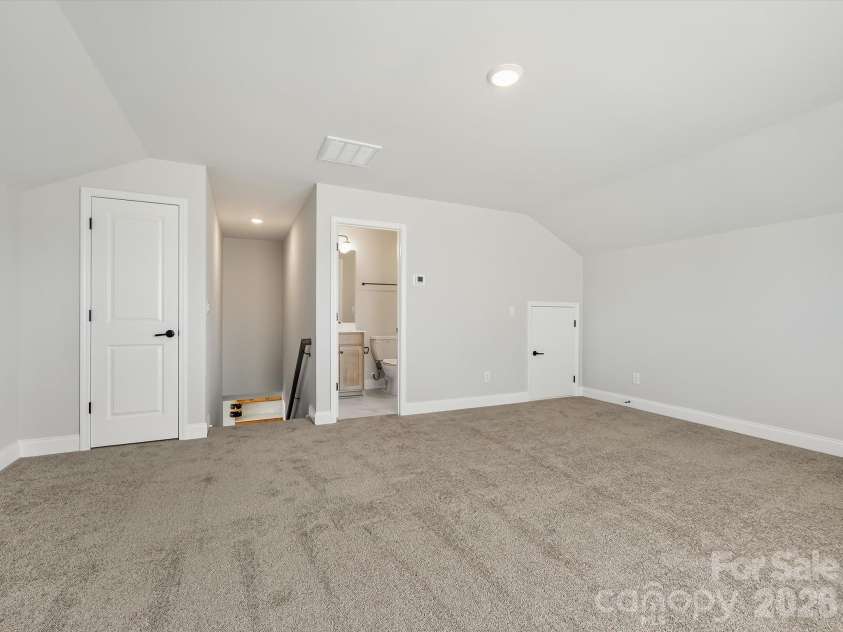 3422 Charolais Lane, Harrisburg, NC 28075.  MLS# CAR4359467, YatesRealty ID 8006. Bonus Room