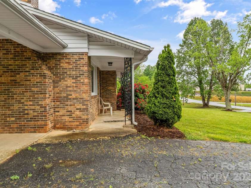 2333 Harmony Grove Road, Nebo, NC 28761.  MLS# CAR4248576, YatesRealty ID 8007. 