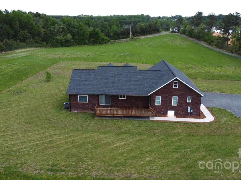 485 Hilltop Road, Oakboro, NC 28129.  MLS# CAR4248673, YatesRealty ID 8008. 