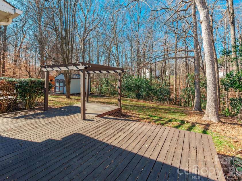 7225 McTeal Place, Charlotte, NC 28262.  MLS# CAR4334886, YatesRealty ID 8008. 