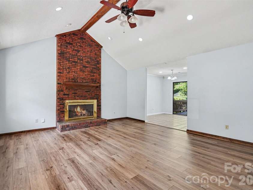 7225 Mcteal Place, Charlotte, NC 28262.  MLS# CAR4421382, YatesRealty ID 8008. 