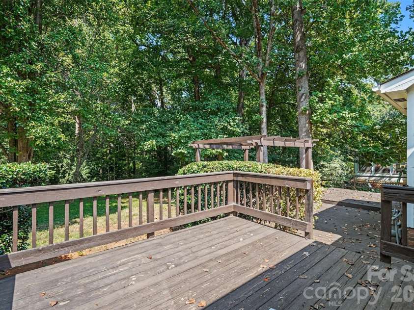 7225 Mcteal Place, Charlotte, NC 28262.  MLS# CAR4421382, YatesRealty ID 8008. 