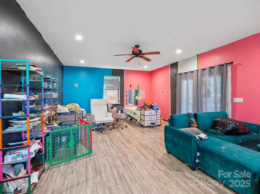 219 Raven Rock Lane, Burnsville, NC 28714.  MLS# CAR4314429, YatesRealty ID 801. 