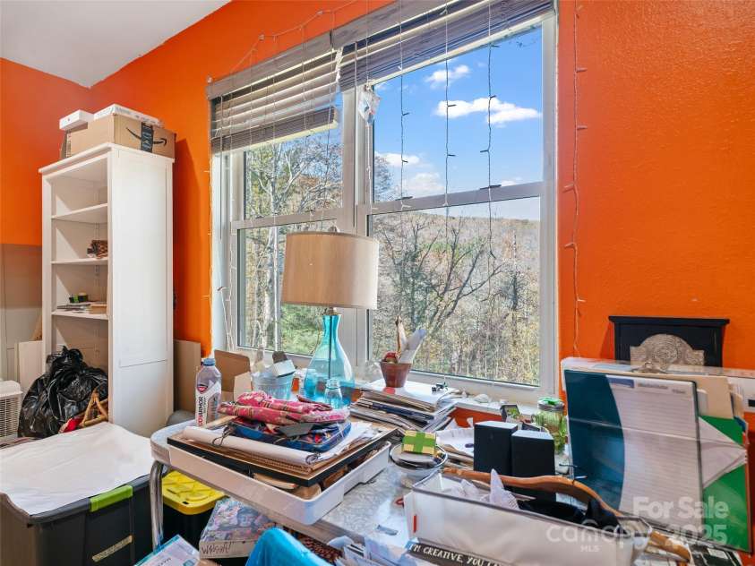 219 Raven Rock Lane, Burnsville, NC 28714.  MLS# CAR4314429, YatesRealty ID 801. 