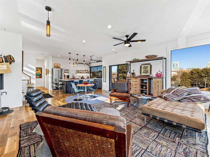 28 Edgehill Avenue, Asheville, NC 28801.  MLS# CAR4212601, YatesRealty ID 801. 