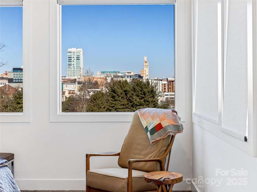 28 Edgehill Avenue, Asheville, NC 28801.  MLS# CAR4212601, YatesRealty ID 801. 