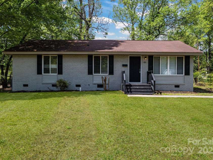801 Bilmark Avenue, Charlotte, NC 28213.  MLS# CAR4247710, YatesRealty ID 8010. Welcome to 801 Bilmark Ave!!