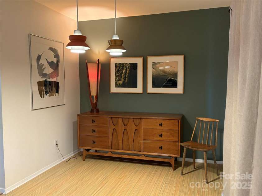1235 Pinebrook Circle, Hendersonville, NC 28739.  MLS# CAR4309617, YatesRealty ID 8011. Dining Room