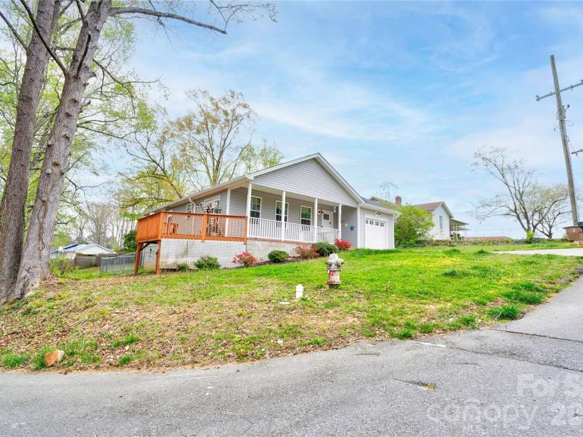 208 Poston Street, Shelby, NC 28150.  MLS# CAR4363643, YatesRealty ID 8013. Front Left