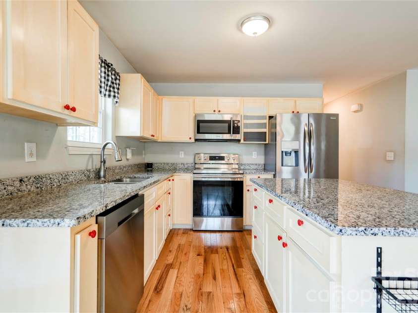 208 Poston Street, Shelby, NC 28150.  MLS# CAR4363643, YatesRealty ID 8013. Kitchen
