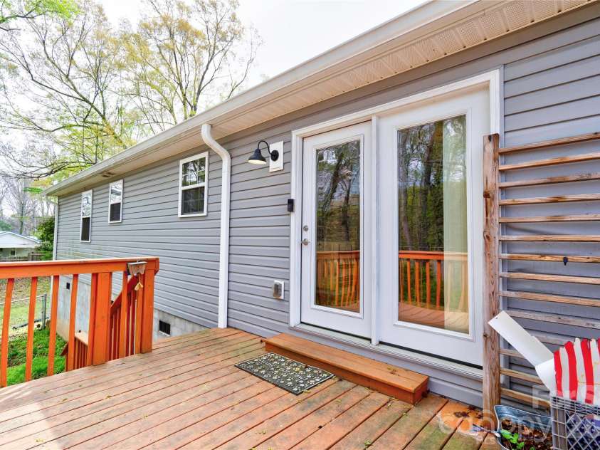 208 Poston Street, Shelby, NC 28150.  MLS# CAR4363643, YatesRealty ID 8013. Side Deck