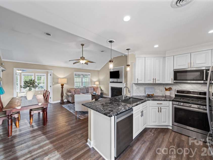 1770 Brittany Lane, Fort Mill, SC 29708.  MLS# CAR4361953, YatesRealty ID 8014. 