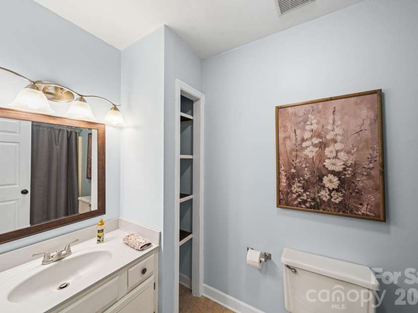 1770 Brittany Lane, Fort Mill, SC 29708.  MLS# CAR4361953, YatesRealty ID 8014. 