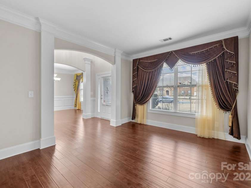 12515 Hashanli Place, Matthews, NC 28105.  MLS# CAR4221773, YatesRealty ID 8015. 