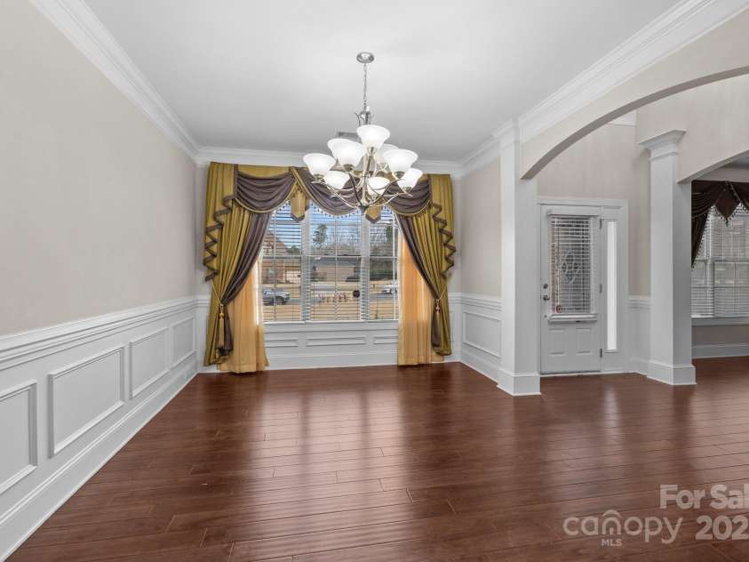 12515 Hashanli Place, Matthews, NC 28105.  MLS# CAR4221773, YatesRealty ID 8015. 