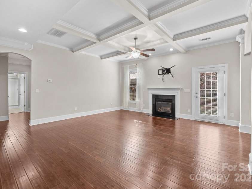 12515 Hashanli Place, Matthews, NC 28105.  MLS# CAR4221773, YatesRealty ID 8015. Access to Rear Yard