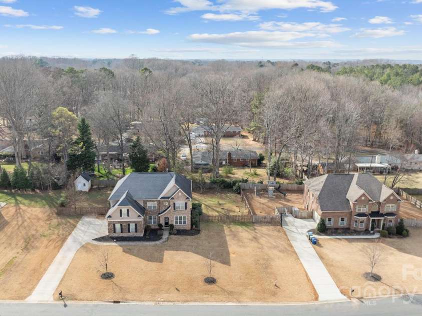 12515 Hashanli Place, Matthews, NC 28105.  MLS# CAR4221773, YatesRealty ID 8015. There's Even a Convenient Backyard Shed!