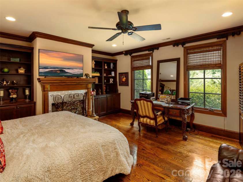 26 Village Oak Drive, Arden, NC 28704.  MLS# CAR4356625, YatesRealty ID 8017. 
