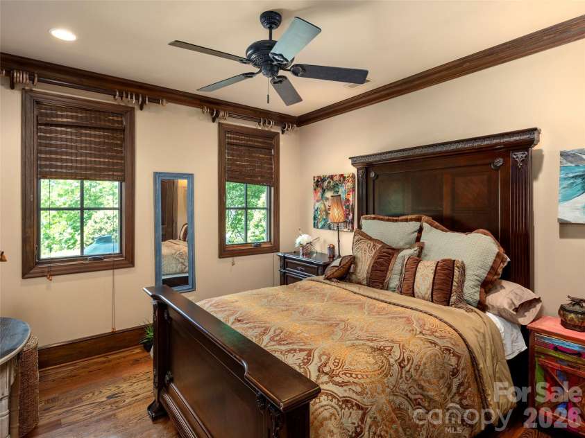 26 Village Oak Drive, Arden, NC 28704.  MLS# CAR4356625, YatesRealty ID 8017. 
