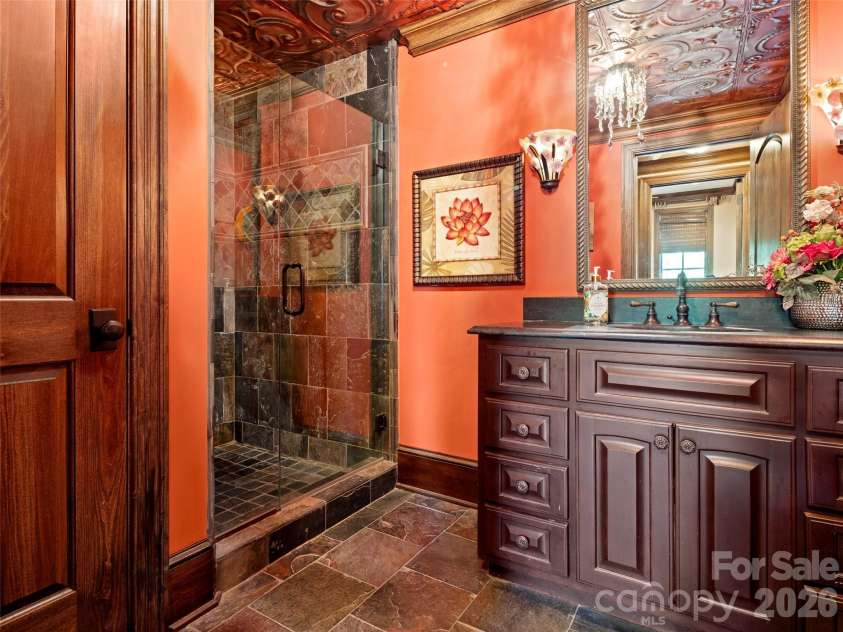 26 Village Oak Drive, Arden, NC 28704.  MLS# CAR4356625, YatesRealty ID 8017. 