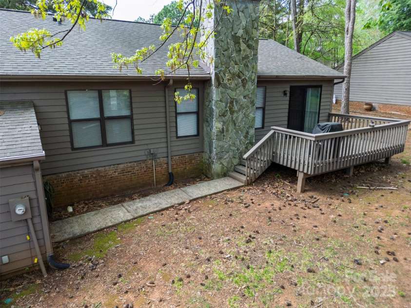 380 Sweetgum Drive, Fort Mill, SC 29715.  MLS# CAR4244694, YatesRealty ID 8017. 
