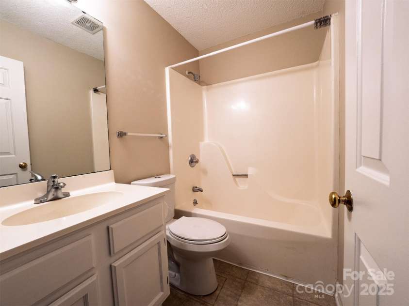 380 Sweetgum Drive, Fort Mill, SC 29715.  MLS# CAR4244694, YatesRealty ID 8017. 