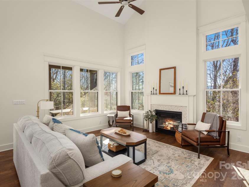 107 Chimney Chase Trail, Hendersonville, NC 28739.  MLS# CAR4251263, YatesRealty ID 8018. 