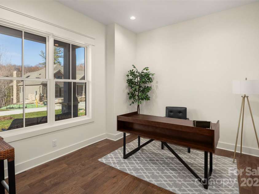 107 Chimney Chase Trail, Hendersonville, NC 28739.  MLS# CAR4251263, YatesRealty ID 8018. 