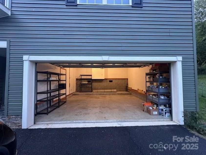 126 Pasco Loop, Waynesville, NC 28785.  MLS# CAR4301663, YatesRealty ID 8018. 