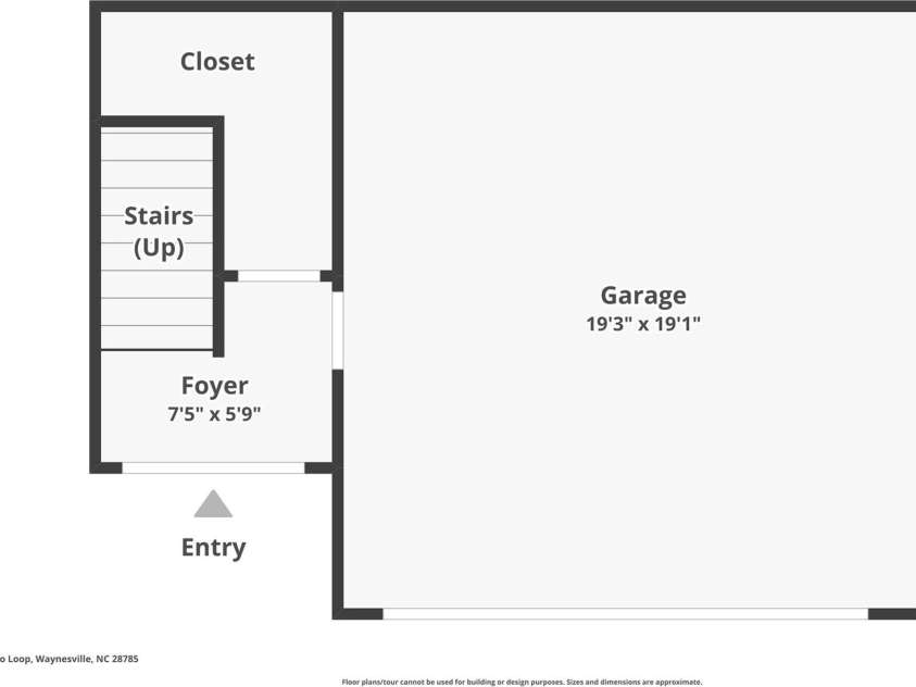 126 Pasco Loop, Waynesville, NC 28785.  MLS# CAR4301663, YatesRealty ID 8018. Garage/entry foyer