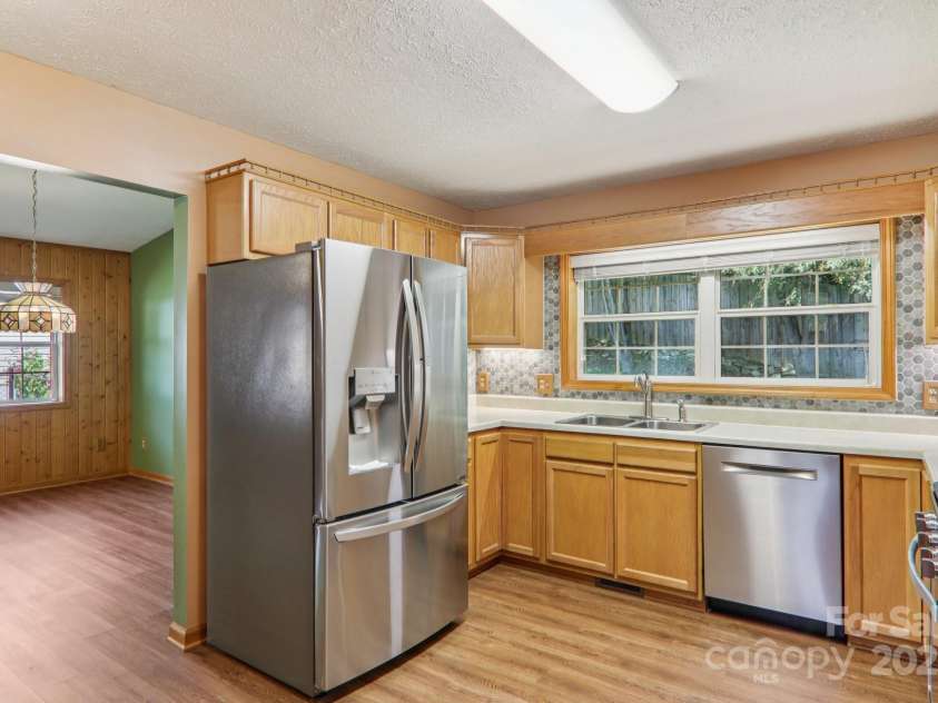 126 Pasco Loop, Waynesville, NC 28785.  MLS# CAR4301663, YatesRealty ID 8018. Kitchen