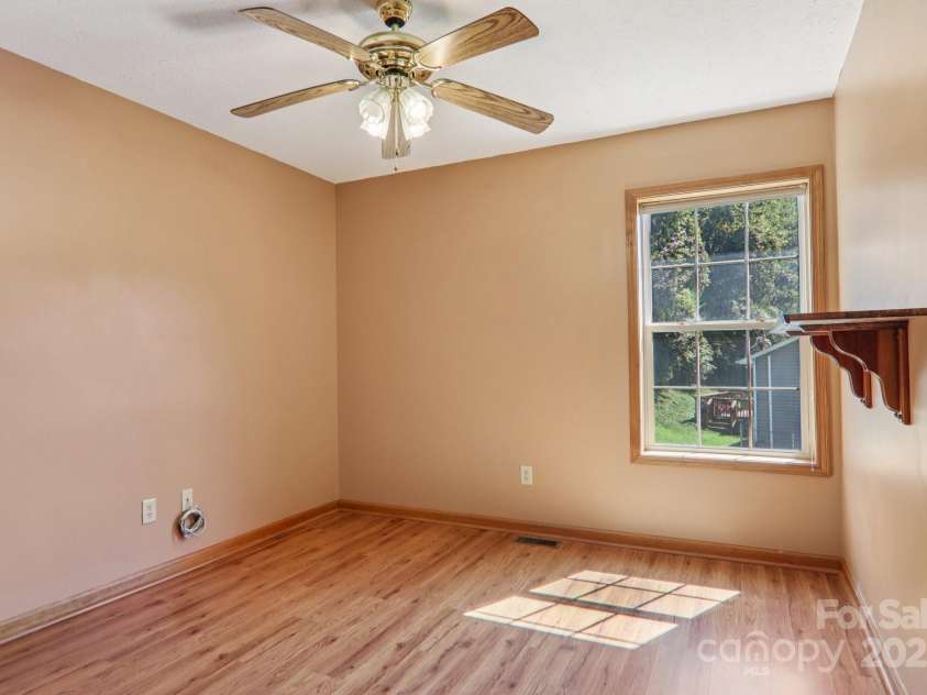 126 Pasco Loop, Waynesville, NC 28785.  MLS# CAR4301663, YatesRealty ID 8018. Upstairs bedroom/office