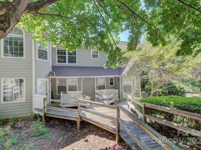6510 Clavell Lane, Charlotte, NC 28210.  MLS# CAR4251046, YatesRealty ID 8019. 