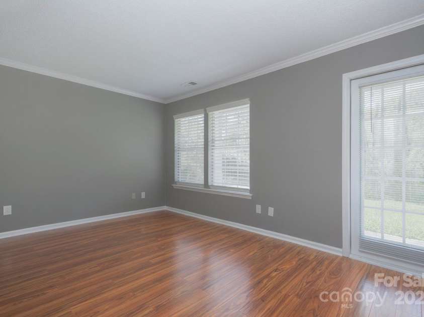 6510 Clavell Lane, Charlotte, NC 28210.  MLS# CAR4251046, YatesRealty ID 8019. 