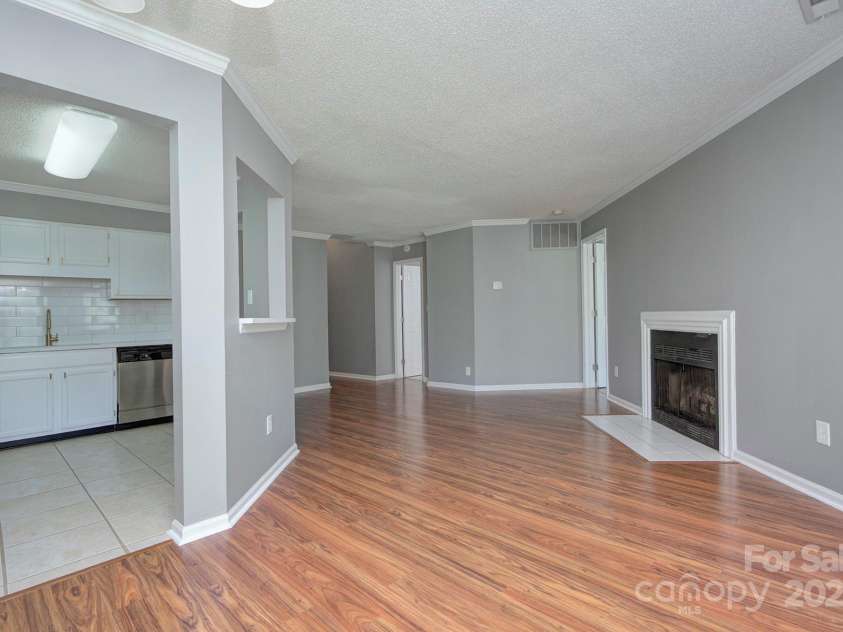 6510 Clavell Lane, Charlotte, NC 28210.  MLS# CAR4251046, YatesRealty ID 8019. 