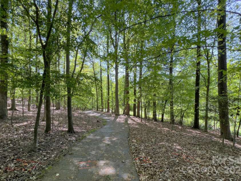 6510 Clavell Lane, Charlotte, NC 28210.  MLS# CAR4251046, YatesRealty ID 8019. 