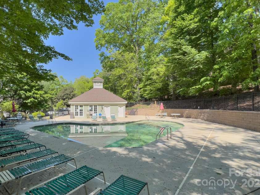6510 Clavell Lane, Charlotte, NC 28210.  MLS# CAR4251046, YatesRealty ID 8019. 