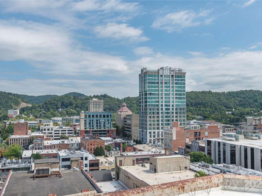 21 Battery Park Avenue, Asheville, NC 28801.  MLS# CAR4317876, YatesRealty ID 802. View from Penthouse