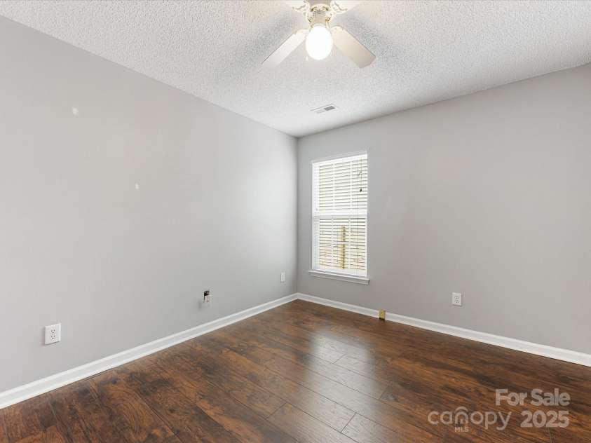 3022 Willamette Valley Drive, Charlotte, NC 28215.  MLS# CAR4248066, YatesRealty ID 8020. Back bedroom
