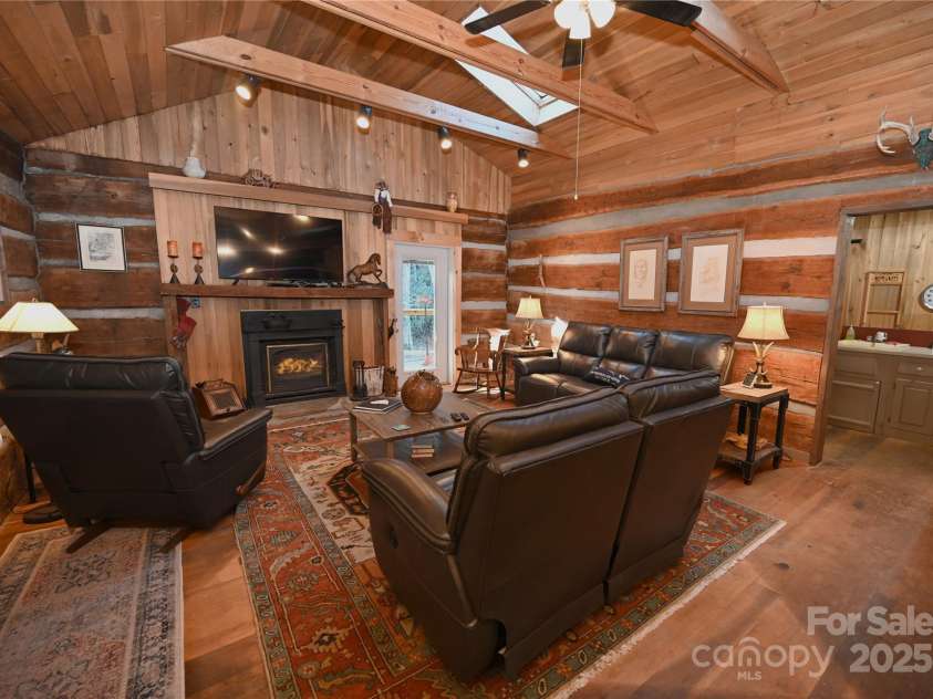 3076 Anderson Cove Road, Marshall, NC 28753.  MLS# CAR4212161, YatesRealty ID 8020. 