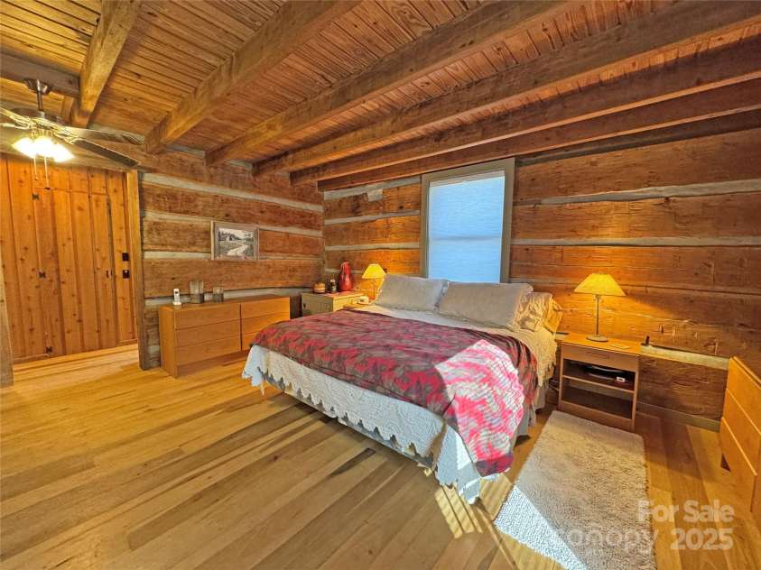 3076 Anderson Cove Road, Marshall, NC 28753.  MLS# CAR4212161, YatesRealty ID 8020. 