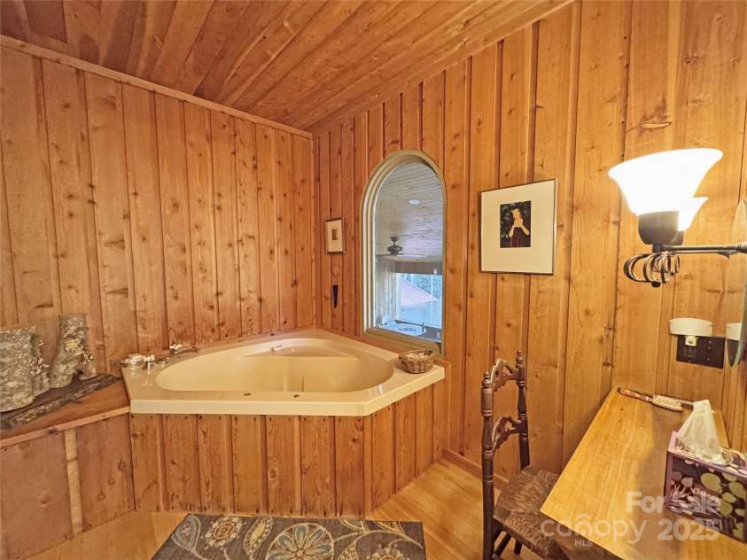 3076 Anderson Cove Road, Marshall, NC 28753.  MLS# CAR4212161, YatesRealty ID 8020. 