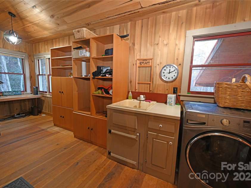 3076 Anderson Cove Road, Marshall, NC 28753.  MLS# CAR4212161, YatesRealty ID 8020. 