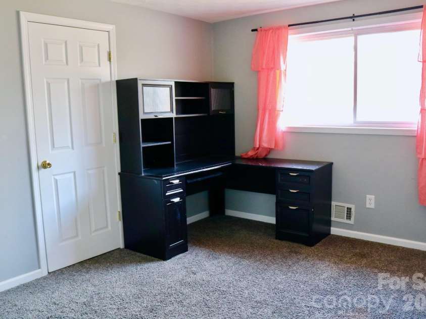 2280 19th Avenue, Hickory, NC 28601.  MLS# CAR4354216, YatesRealty ID 8021. Bedroom1