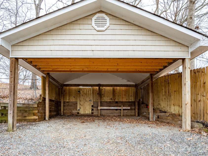 208 Island View Road, Mount Holly, NC 28120.  MLS# CAR4346292, YatesRealty ID 8022. 