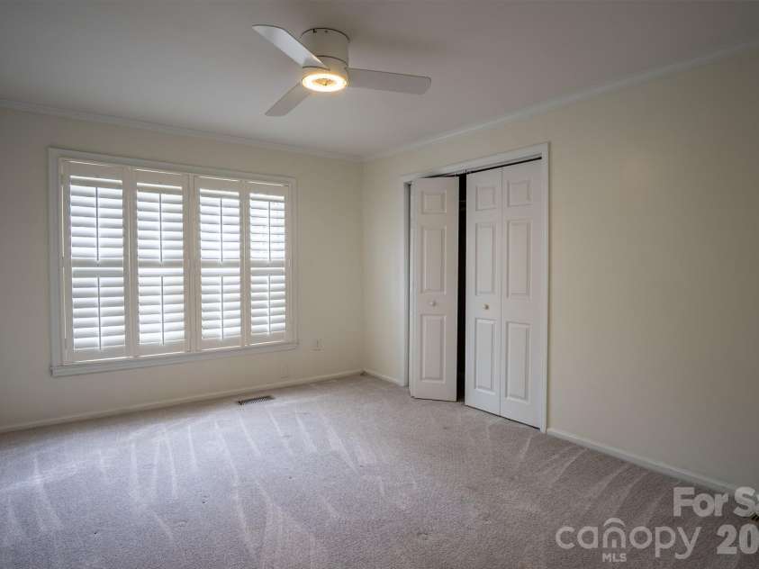 208 Island View Road, Mount Holly, NC 28120.  MLS# CAR4346292, YatesRealty ID 8022. 