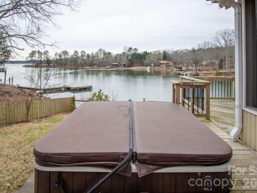 208 Island View Road, Mount Holly, NC 28120.  MLS# CAR4346292, YatesRealty ID 8022. 