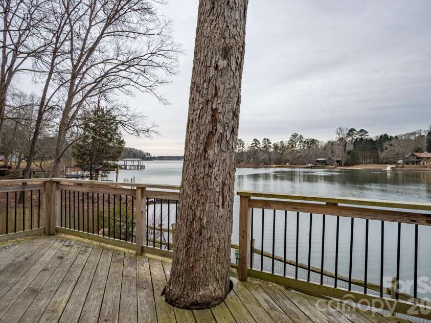 208 Island View Road, Mount Holly, NC 28120.  MLS# CAR4346292, YatesRealty ID 8022. 